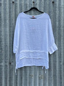 25-101AxL The Ruffle Top