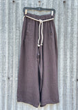 Belted Barrel Linen Pant
